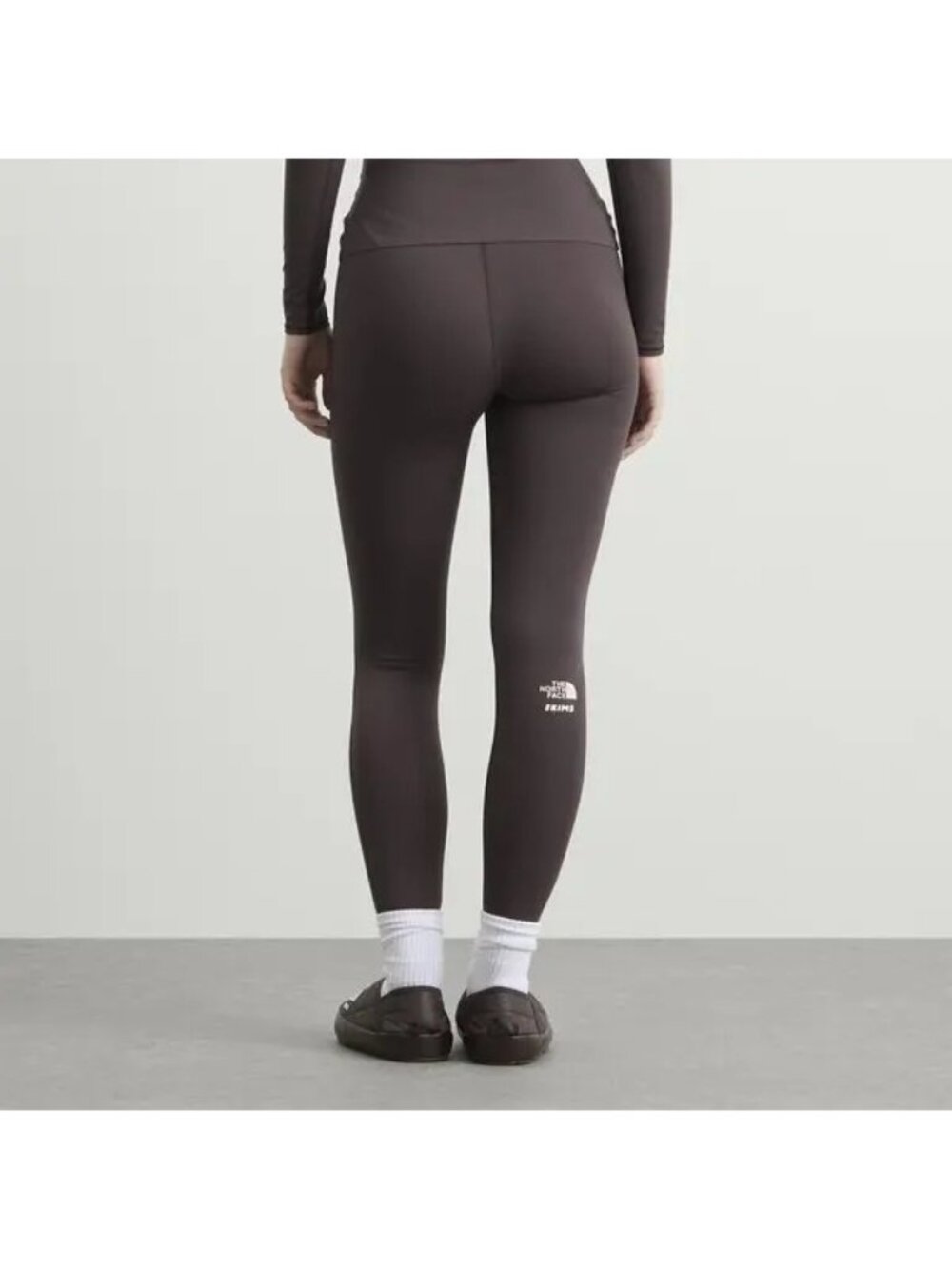 NWT SKIMS x THE NORTH FACE REFINA PHOENIX LEGGINGS SZ SMALL
